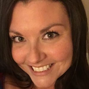 Meet your Posher, Leah